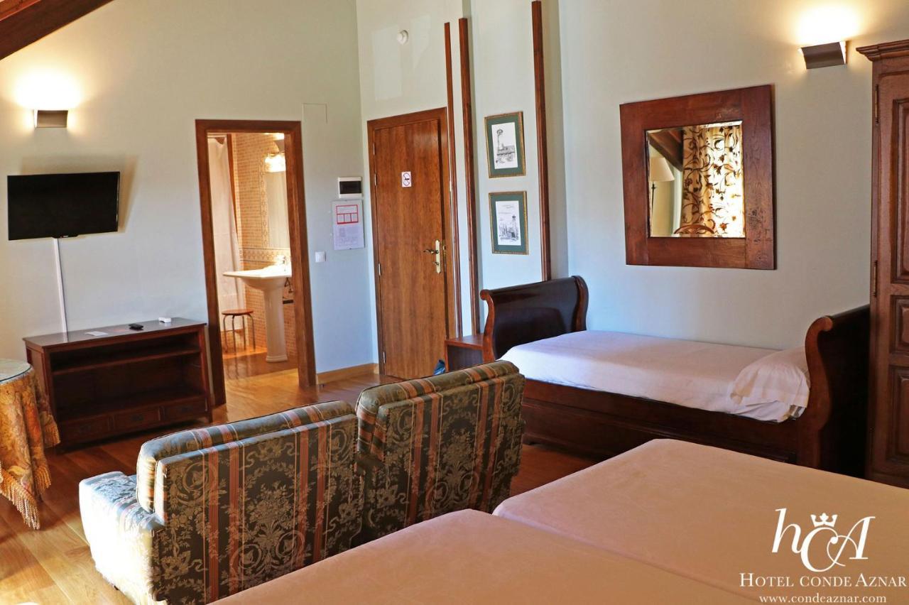 Conde Aznar Hotel Jaca Kültér fotó