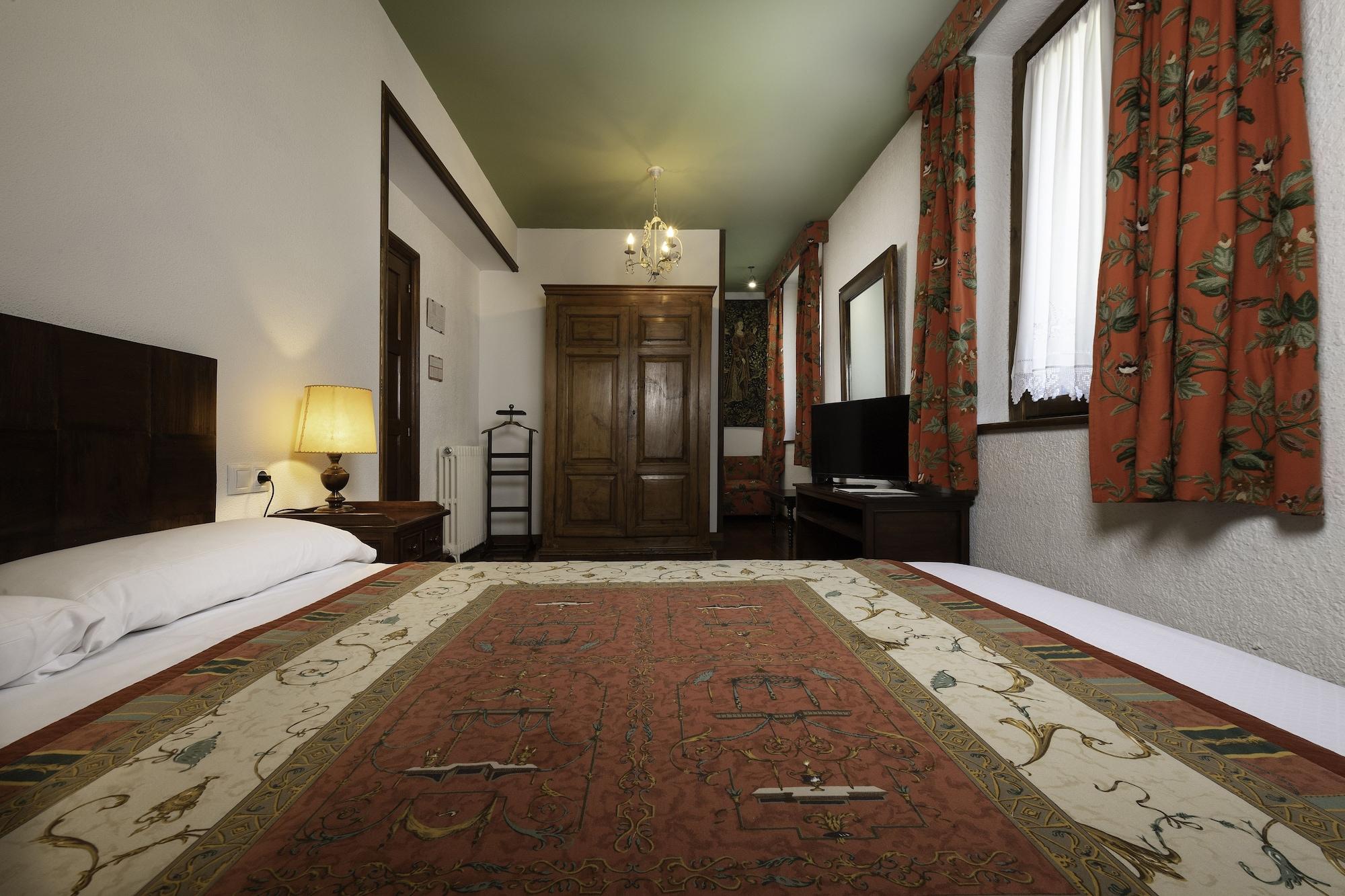 Conde Aznar Hotel Jaca Kültér fotó