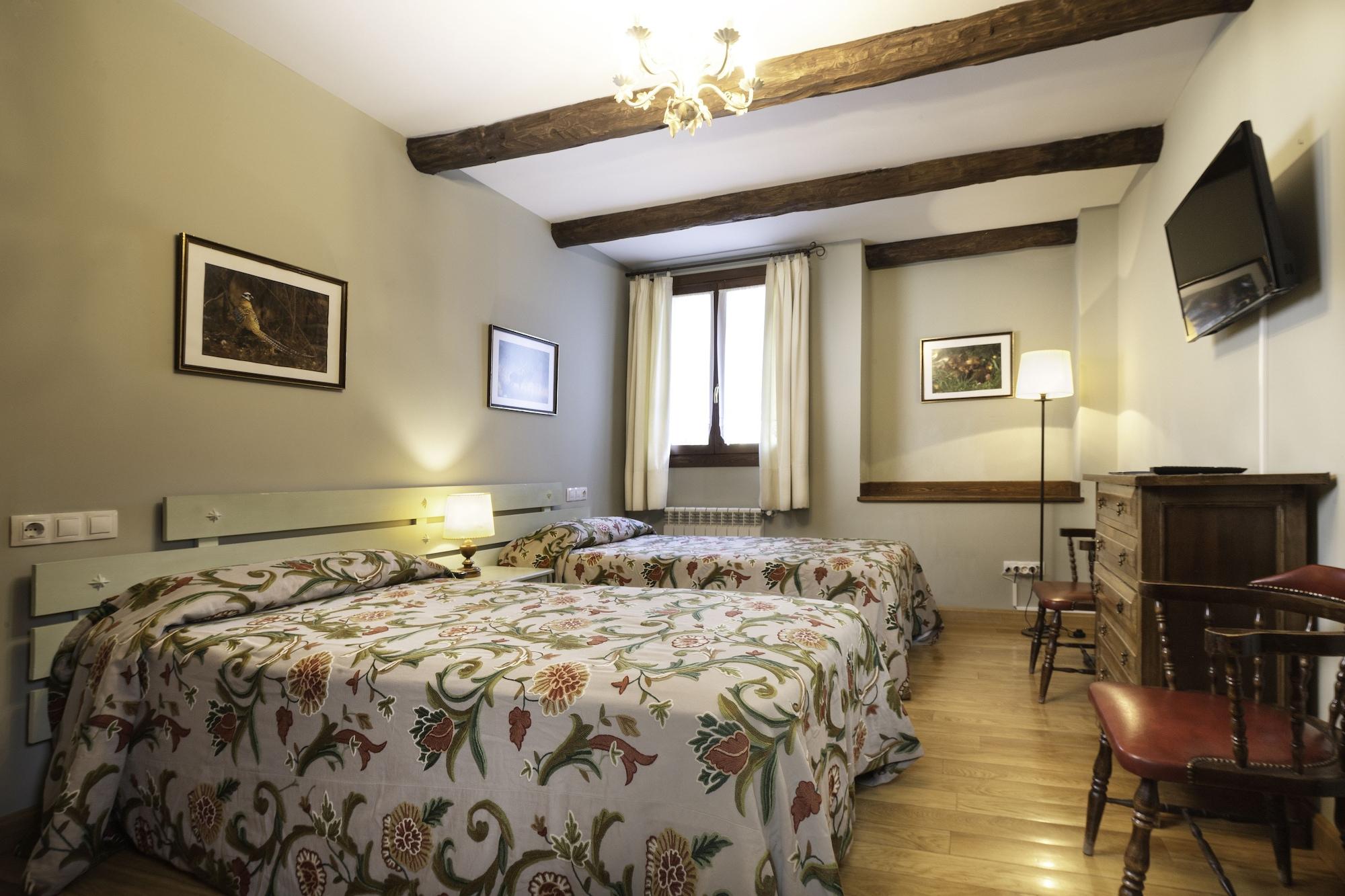 Conde Aznar Hotel Jaca Kültér fotó