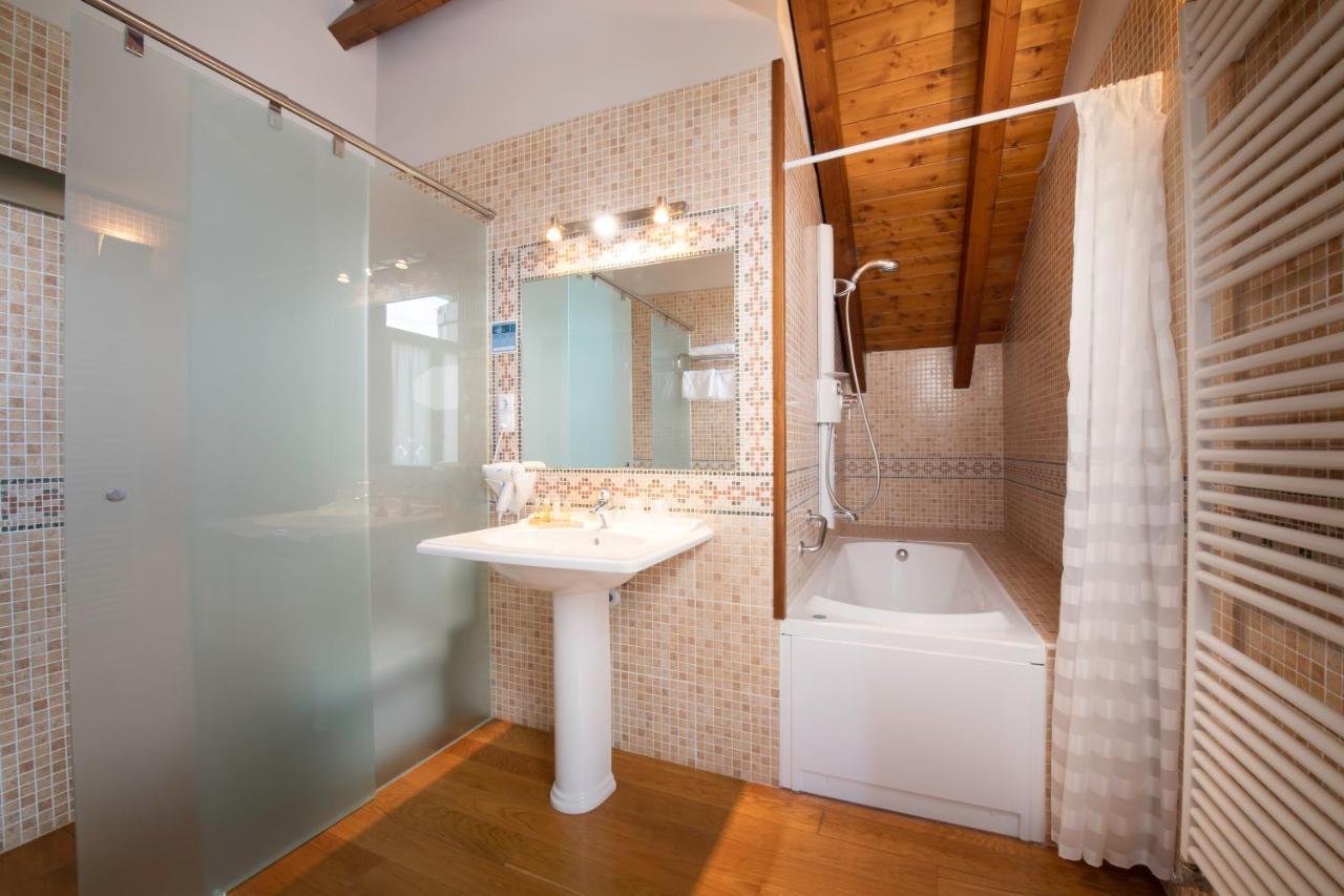 Conde Aznar Hotel Jaca Kültér fotó