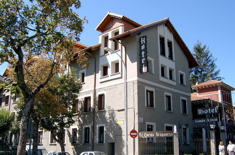 Conde Aznar Hotel Jaca Kültér fotó