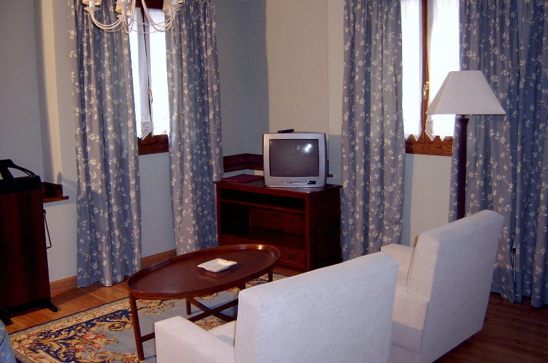 Conde Aznar Hotel Jaca Kültér fotó